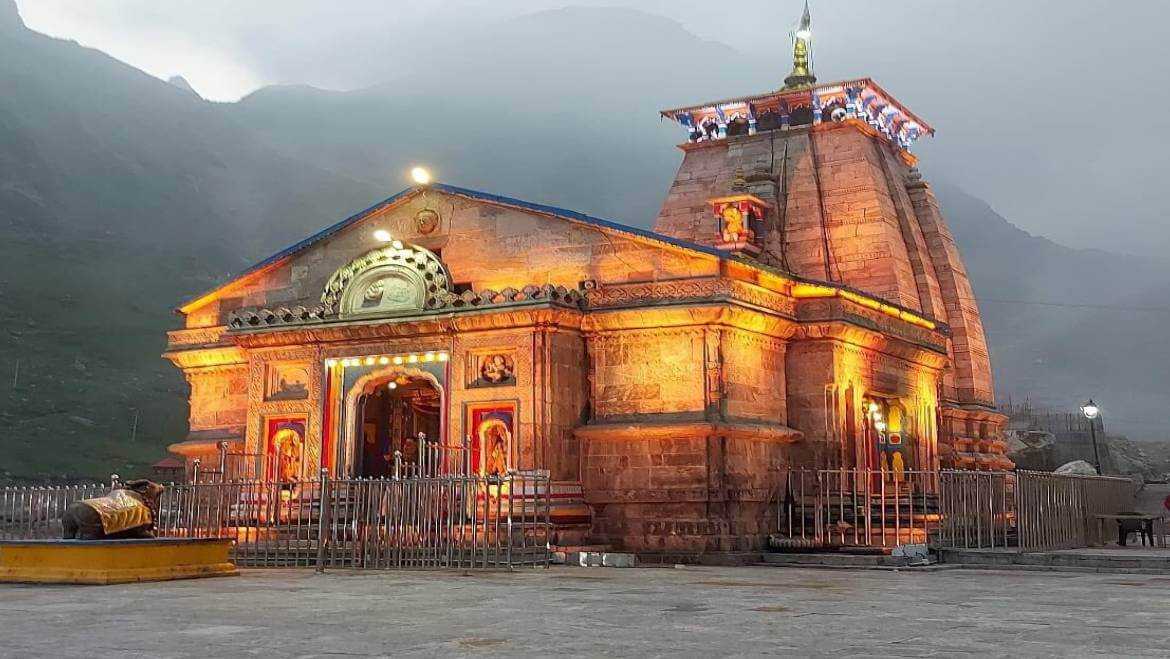  - 2Night SITAPUR/PHATA, 1Night KEDARNATH, 1Night BADRINATH, 1Night SRINAGAR